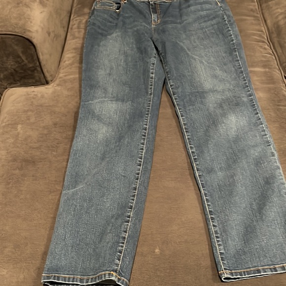 Chico's Faded Jeans, size 2 Regular. Gently worn - Picture 7 of 8